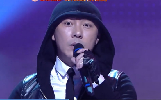 张卫健是张国荣的表弟吗？张卫健为什么叫d(张卫健的弟弟是谁)