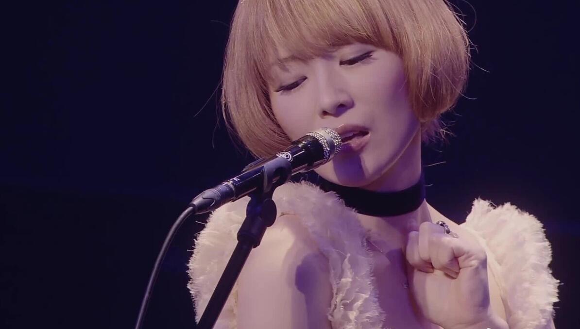 椎名林檎为什么叫三三、 苹果女王