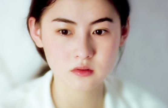 柏芝艳门照,张柏芝说我只承认黎姿(黎姿和张柏芝)