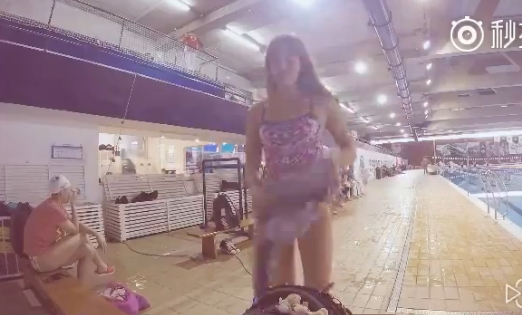 游泳女神童艾衍含身高将近1米7 游泳女神童艾衍含身高将近1米7