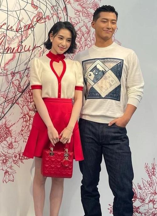 何超莲身高,赌王女儿现身(何超莲是赌王第几女)