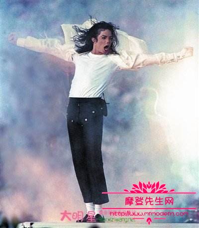 迈克杰克逊没鼻子照片(迈克尔杰克逊的鼻子是假的吗) 迈克杰克逊没鼻子照片(迈克尔杰克逊的鼻子是假的吗)