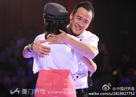 丁丁和杨坤,中国好声音睡八名粉丝(中国好声音杨坤女学员丁丁唱的歌)