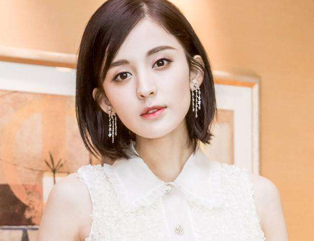 斯琴高丽图片，斯琴格日乐年轻的照(斯琴高丽个人照片)