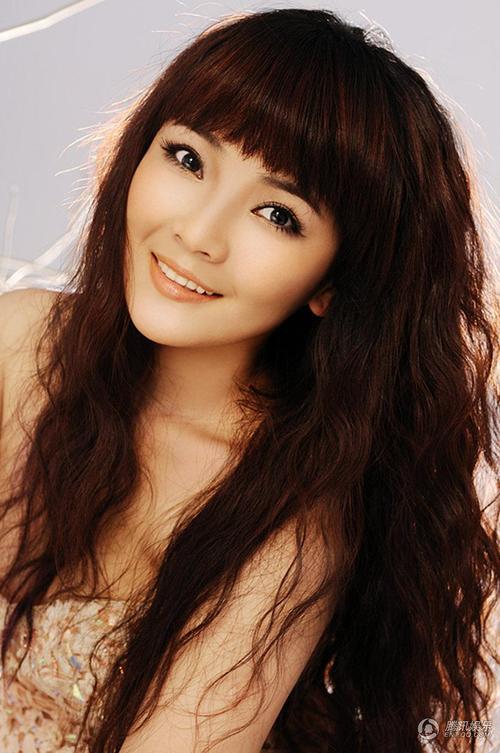 斯琴高丽图片，斯琴格日乐年轻的照(斯琴高丽个人照片)