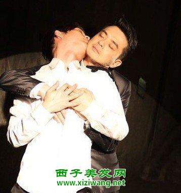 林夕与黄耀明，林夕喜欢黄耀明什么(林夕暗恋黄耀明)