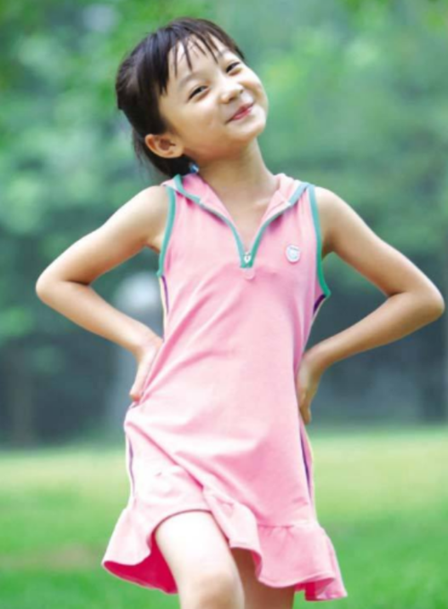 林妙可微博事件，中国消费韧性强潜