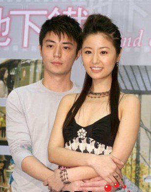 霍建华粉丝闹机场，林心如霍建华结(林心如霍建华绯闻)