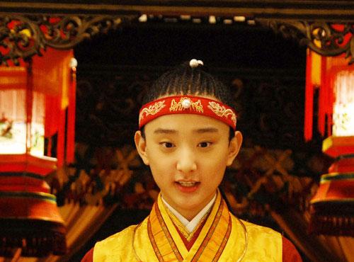 于小彤真实身高，中国消费韧性强潜(于小彤真实体重)