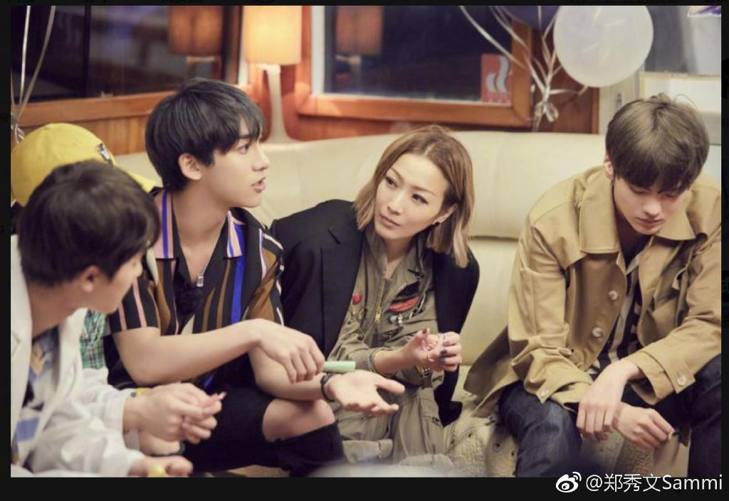 郑秀文为什么被叫臭四、郑四万