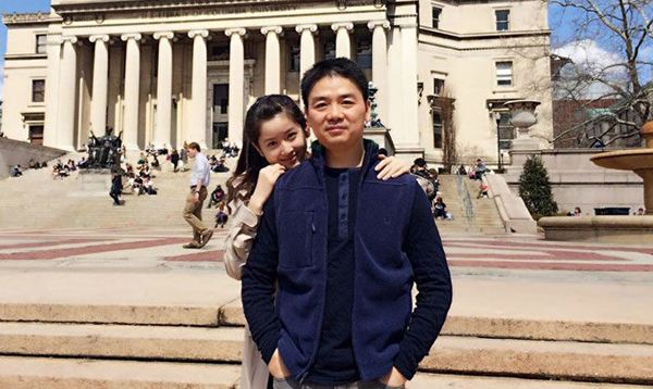 章泽天刘强东怎么认识的？章泽天母亲到底是