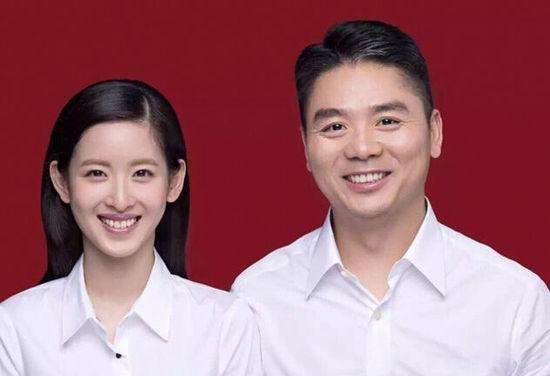 章泽天刘强东怎么认识的？章泽天母亲到底是