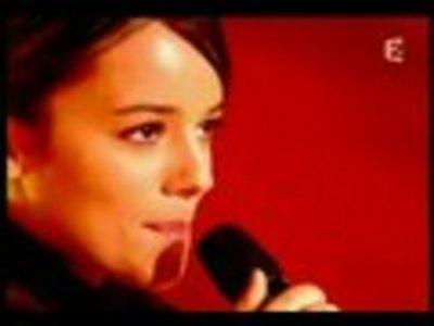 爱情罪犯mv，爱情罪犯歌曲(罪犯的爱情)