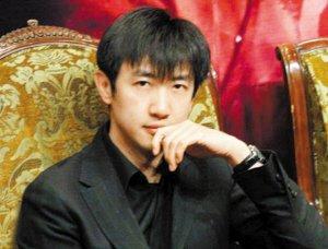 鄢波被砍，鄢颇个人资料简介(鄢波现在状况)