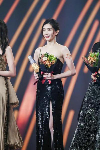 江疏影被老外干,江疏影被送出国(江疏影被外国人) 江疏影被老外干,江疏影被送出国(江疏影被外国人)