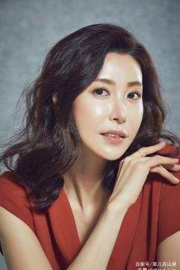 韩星成贤娥,郭秀云