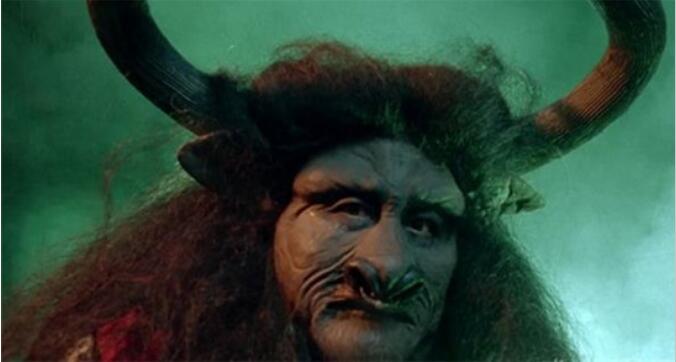 现在陆树铭为什么要留大胡子