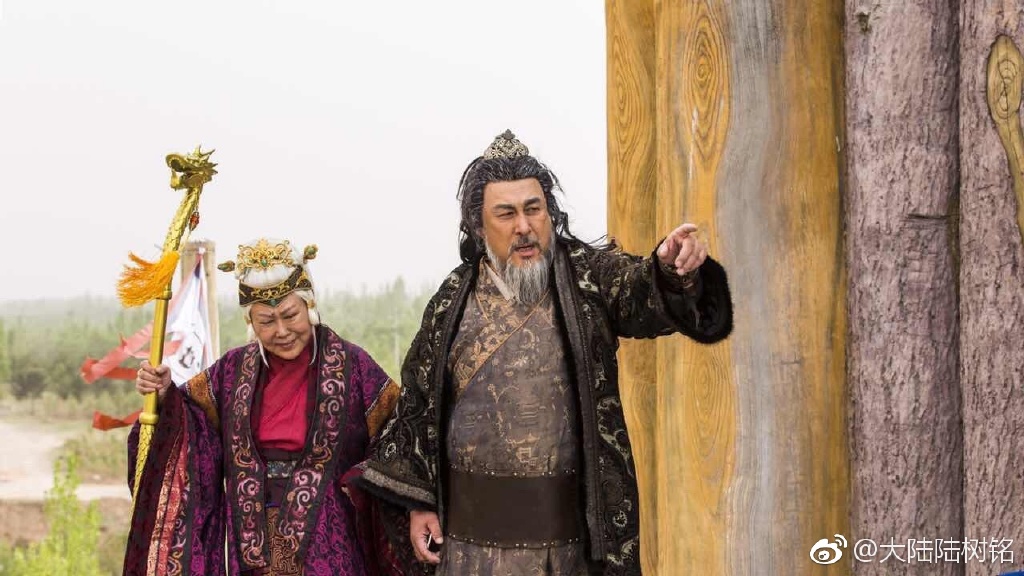 现在陆树铭为什么要留大胡子