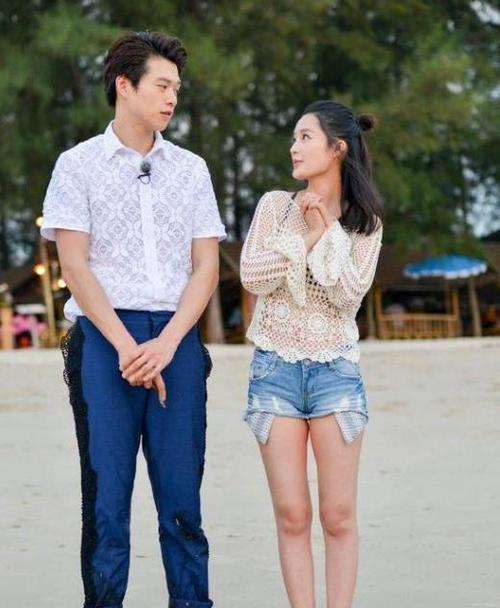 李沁魏大勋已分手,王一博强吻赵丽(李沁和魏大勋分手)