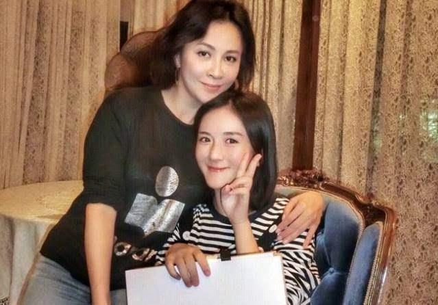 刘嘉玲讽谢娜，刘嘉玲怼谢娜(刘嘉玲调侃)