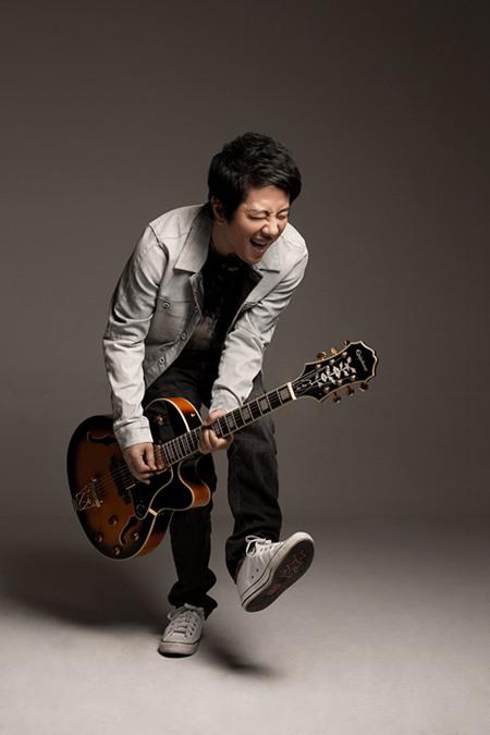 郑钧的女儿,郑钧和原老婆照片(郑钧是谁的老公) 郑钧的女儿,郑钧和原老婆照片(郑钧是谁的老公)