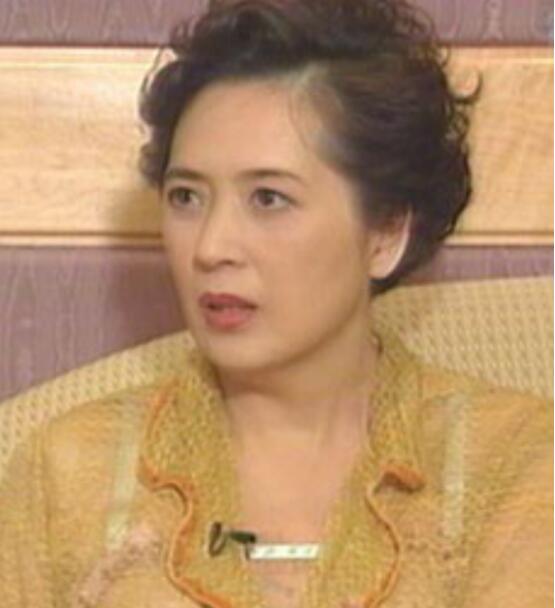 宝咏琴为什么夸蔡少芬(袁咏仪跟蔡少芬关系)