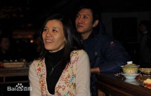 桑兰丈夫黄健干什么的?桑兰怀孕大肚照曝光(桑兰老公黄健前妻照片) 桑兰丈夫黄健干什么的?桑兰怀孕大肚照曝光(桑兰老公黄健前妻照片)