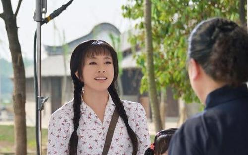 刘晓庆今年多大岁了 元 刘晓庆今年多大岁了 元