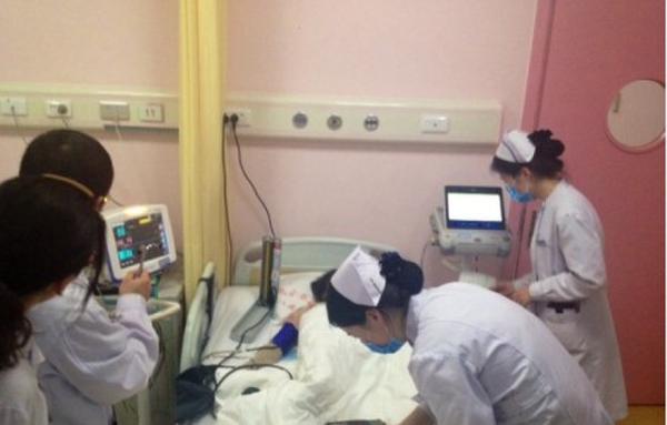 桑兰丈夫黄健干什么的?桑兰怀孕大肚照曝光(桑兰老公黄健前妻照片) 桑兰丈夫黄健干什么的?桑兰怀孕大肚照曝光(桑兰老公黄健前妻照片)