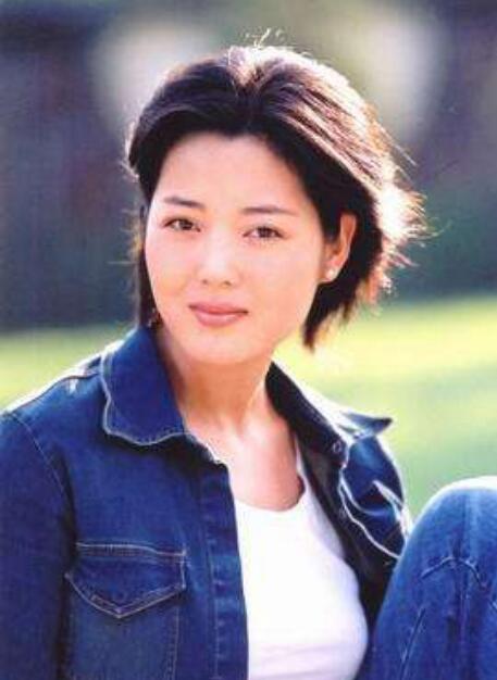 王茜华到底得了什么病变胖了?王茜华老公沈 王茜华到底得了什么病变胖了?王茜华老公沈