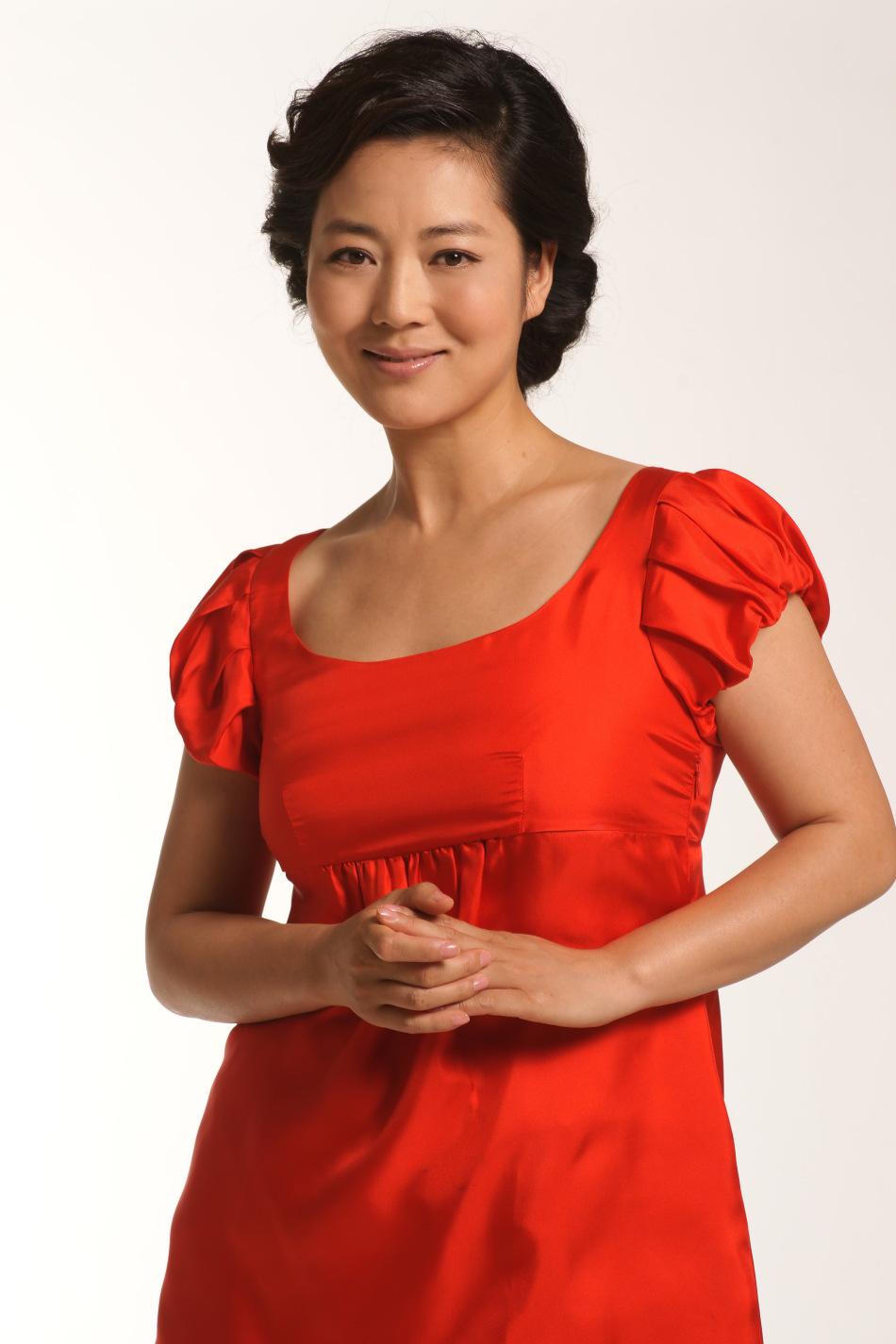 王茜华到底得了什么病变胖了?王茜华老公沈