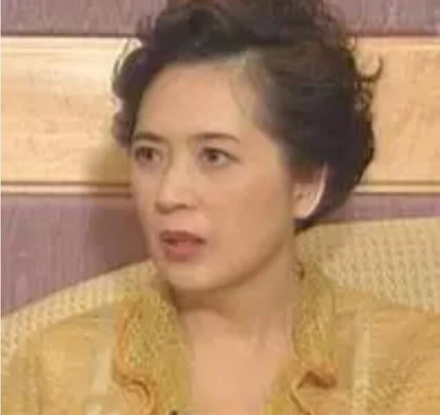 宝咏琴有多喜欢蔡少芬?宝咏琴死后前夫的表 宝咏琴有多喜欢蔡少芬?宝咏琴死后前夫的表