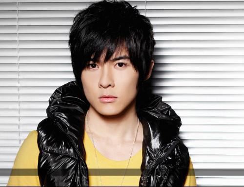 唐禹哲的鼻子是怎么了整过吗?唐禹哲那么聪 唐禹哲的鼻子是怎么了整过吗?唐禹哲那么聪