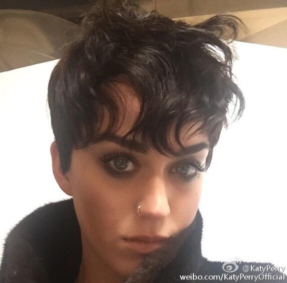 水果姐和霉霉为什么不和？水果姐新歌怎么讽(水果姐与霉霉的合作歌曲)