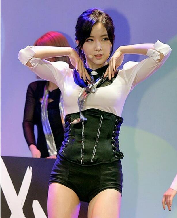 赵贤荣为什么叫肉荣(赵荣的照片)