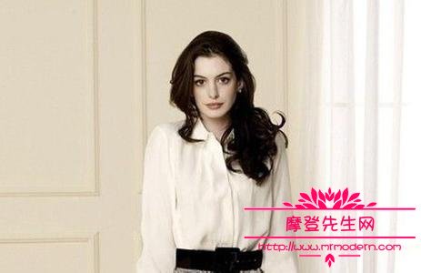 安妮海瑟薇为什么在美国不受欢迎？安妮海瑟(美国人讨厌安妮海瑟薇)