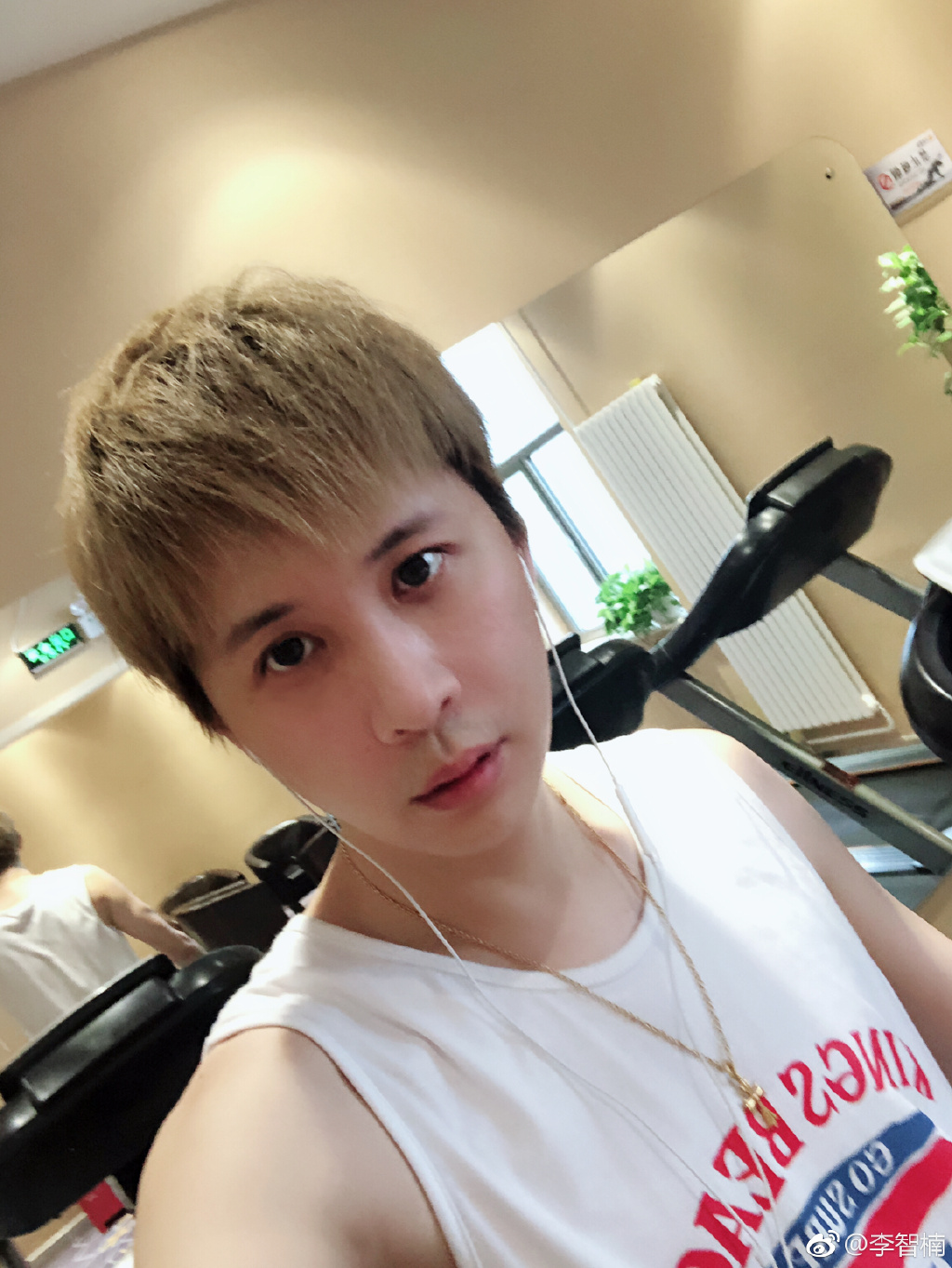 李智楠为什么这么胖这么丑了(李智楠的脸怎么了)