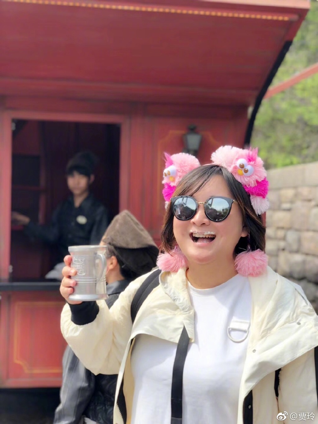 贾玲为什么叫贾裕玲(贾玲怎么了?)