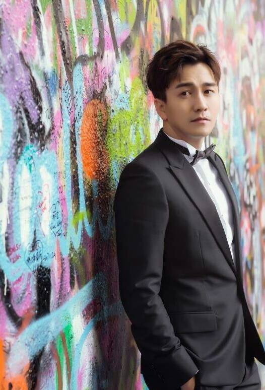 翟天临和江铠同结婚照(江铠同前男友翟天临)