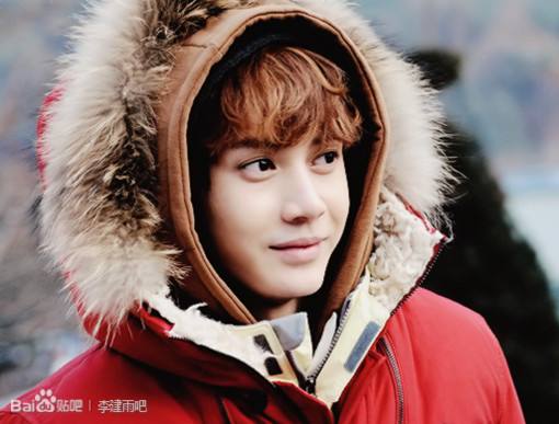 李建雨整容前什么样照片(李妍雨整容) 李建雨整容前什么样照片(李妍雨整容)