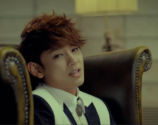 李建雨整容前什么样照片(李妍雨整容) 李建雨整容前什么样照片(李妍雨整容)