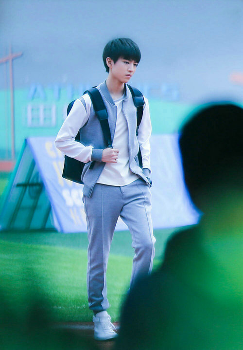 我们的少年时代邬童为什么要打出三个坏球?(我们的少年时代邬童)