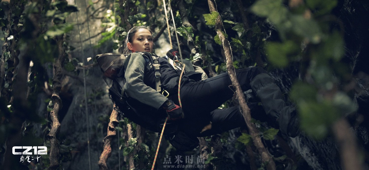 张蓝心是跆拳道冠军吗？张蓝心是不是成龙的(张蓝心2000年跆拳道比赛)