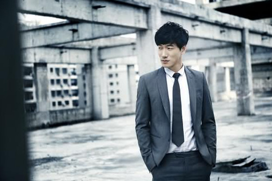 张亮为什么叫锁哥？张亮在模特界的地位如何(张亮是明星吗)