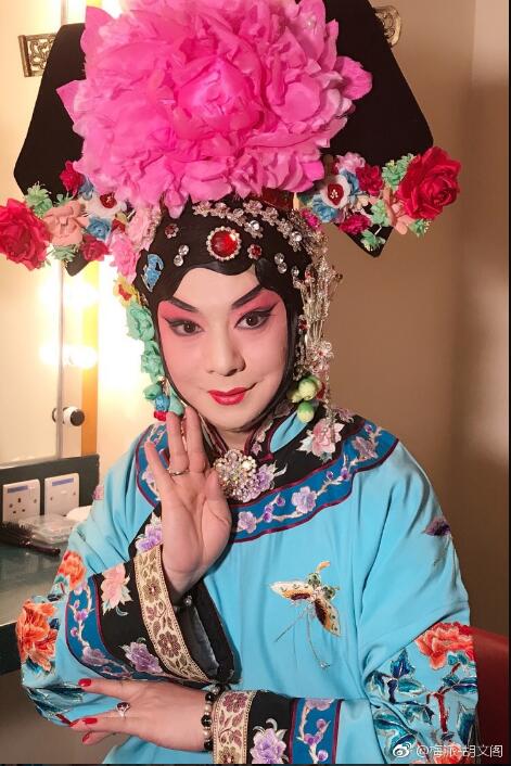 胡文阁为什么是唯一的男旦(胡文阁是谁)