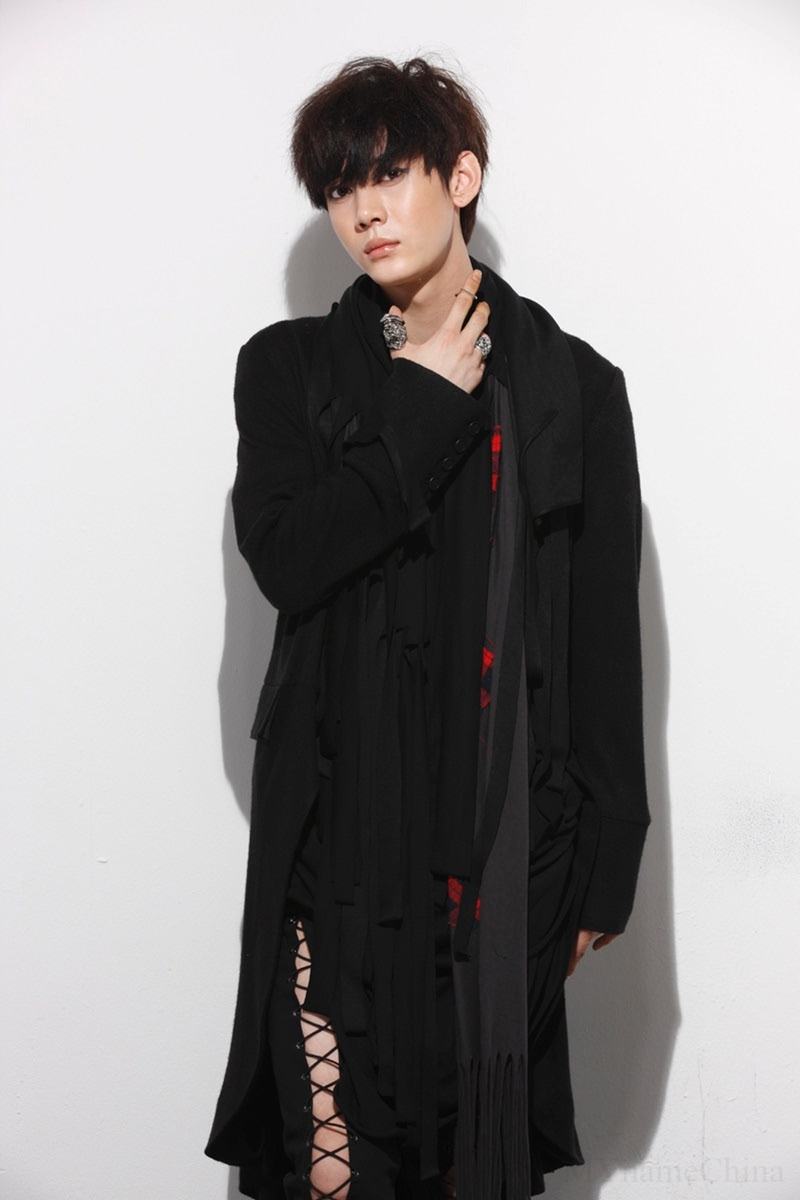 李建雨整容前什么样照片(李妍雨整容) 李建雨整容前什么样照片(李妍雨整容)