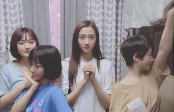 李庚希为什么叫元帅、三里屯女孩、亚子 李庚希为什么叫元帅、三里屯女孩、亚子