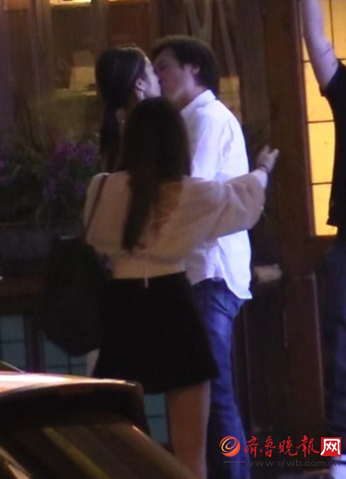 杨采钰和刘亦菲干爹啥关系？为什么说陈金飞(杨采钰是刘亦菲什么人)