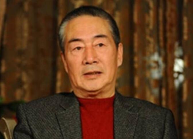 杜雨露妻子朱永珏照片(朱雨露的个人资料)