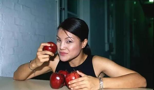 马蹄露年轻时的照片？马蹄露老公是李天翔吗